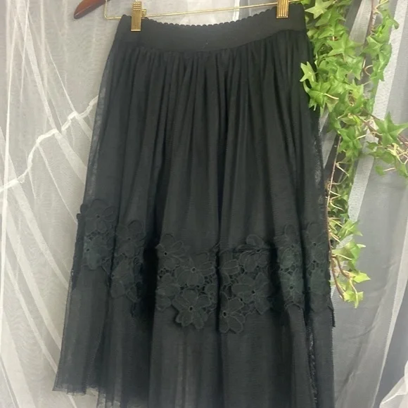 Aina Be Black Tulle Floral Lace layered Skirt - Picture 6 of 10